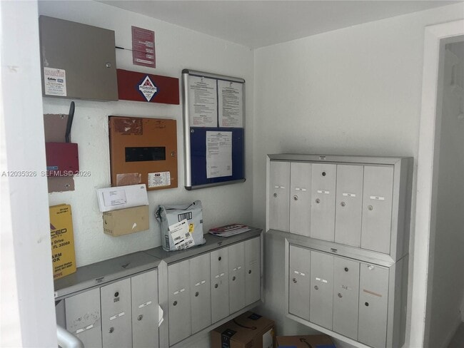 Photo - 1550 Drexel Ave Unit 203