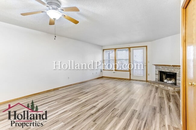 Photo - Comfortable 2-Bedroom Home Near Parks & Transit in Beaverton