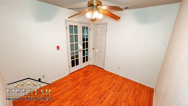 Photo - 4710 Polo Wood St