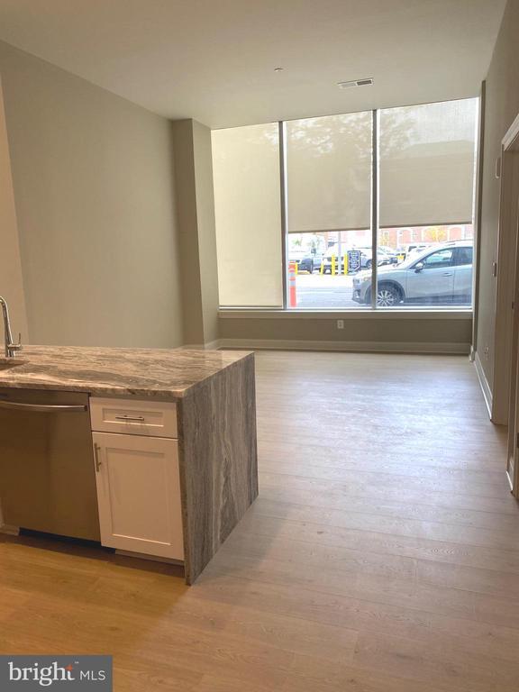 Building Photo - 1900 Arch St Unit 109