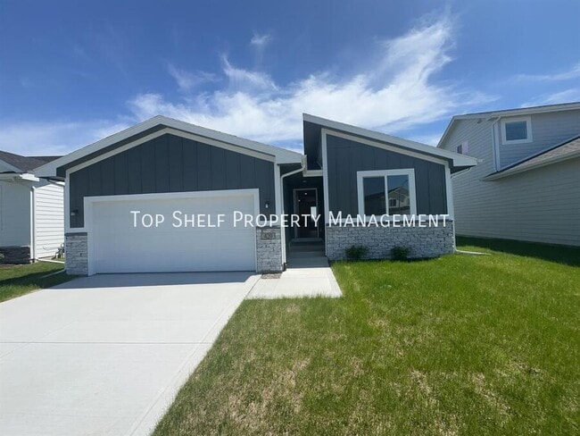 Photo - 420 NW Compass Ave Casa