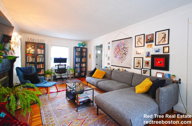 Photo - 841 Fellsway W