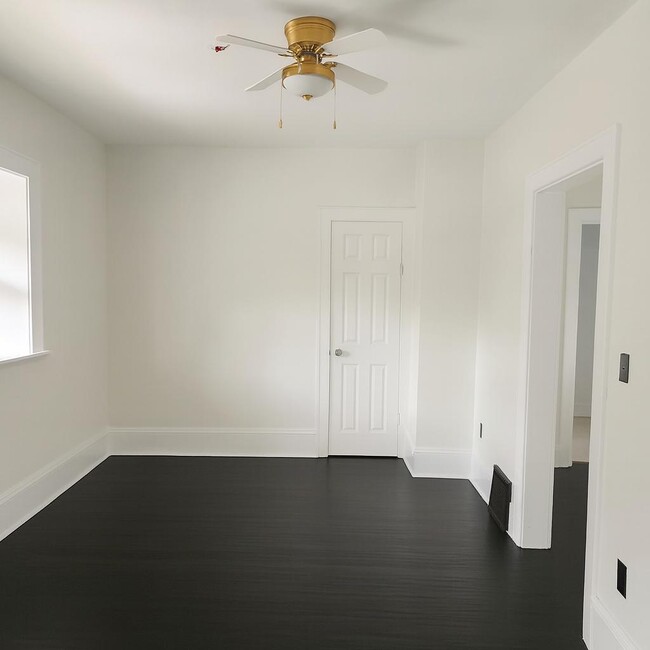 Photo - 159 Oak Park Dr