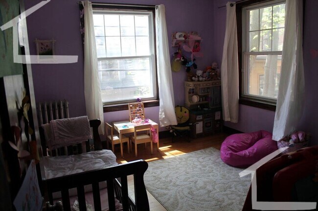 Photo - Coolidge Corner Area of Brookline. In-Unit Washer and Dryer, Heat, Hot Water Included, Bonus Room
