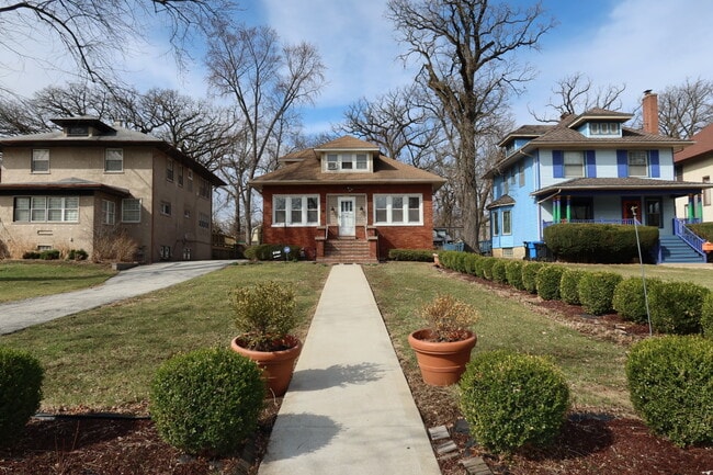 Building Photo - 9766 S Prospect Ave Rental