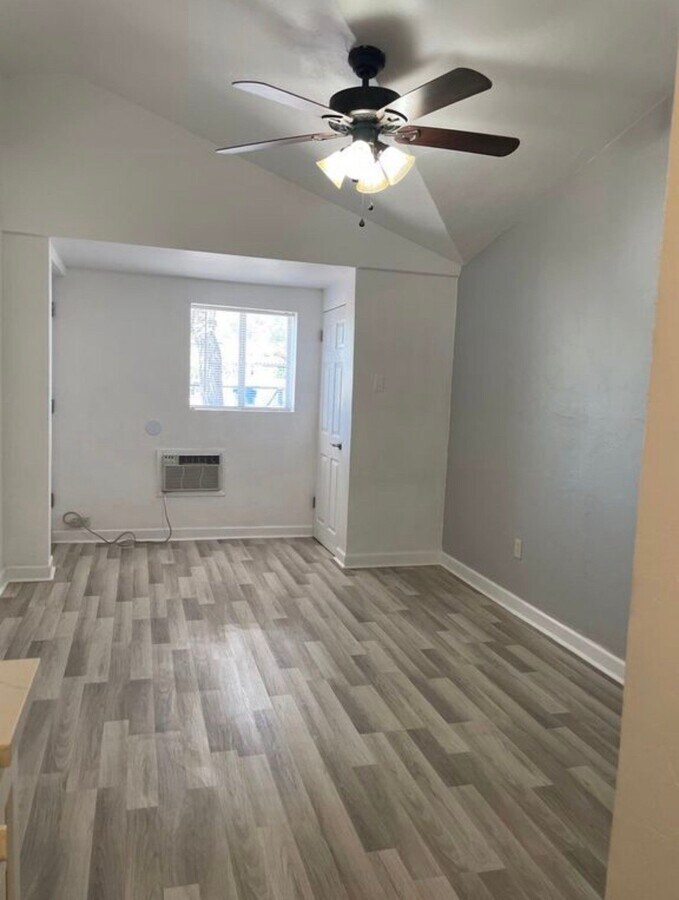 Photo - 2030 N Vine Ave Unit 2030