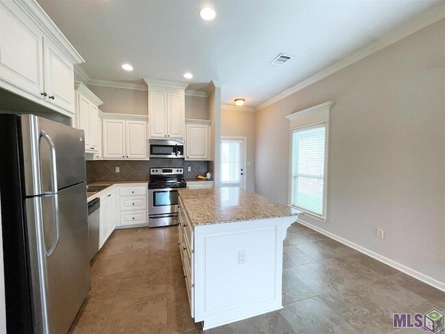 Photo - 1695 El Tigre Dr