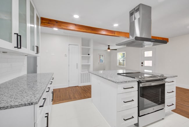 Photo - 2630 Elon St