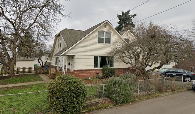 Building Photo - 1014000 Unit 5252 SE 63rd Ave. Rental