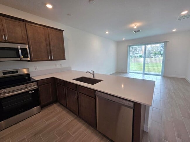 Photo - 5690 Divine Dr