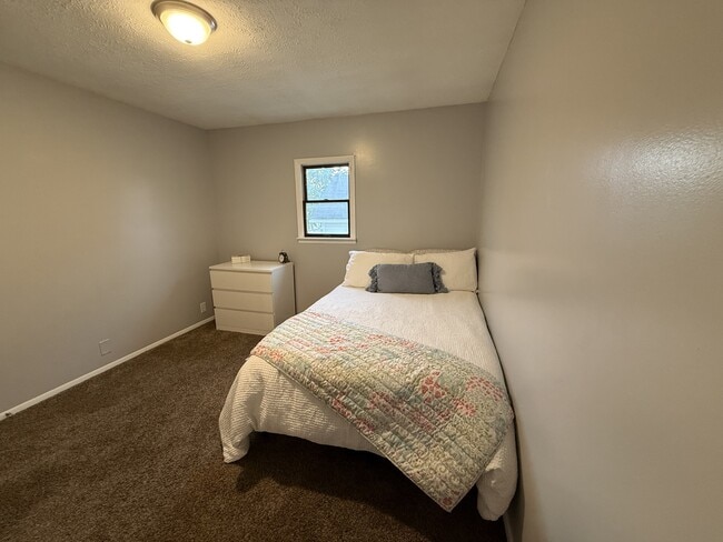 742 Locust St Unit 1