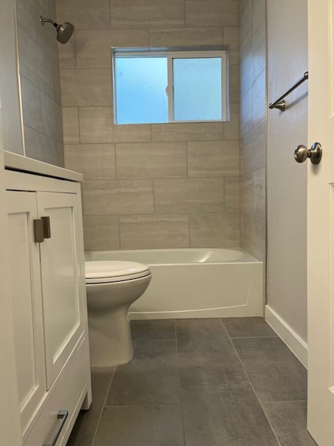 Photo - Nice remodeled studio in prime location Unit 1535-B