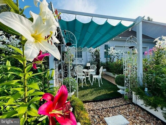 Photo - 1440 Hartwood Rd