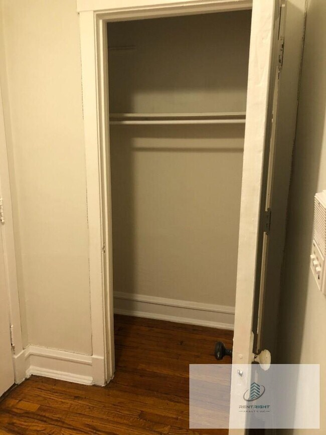 Photo - 6364 N Hermitage Ave Unidad 6370-2