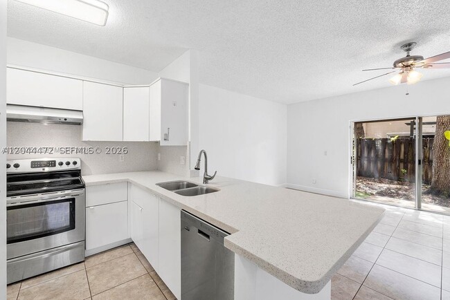 Photo - 16035 Emerald Cove Rd