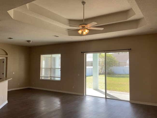 Photo - 9713 Wydella St