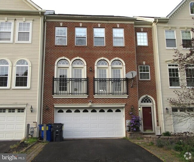 Building Photo - 103 Persimmon Pl Rental