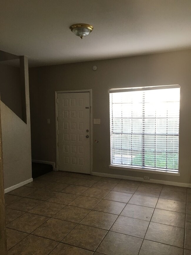 Photo - 3 bedroom townhouse in Southwest Area