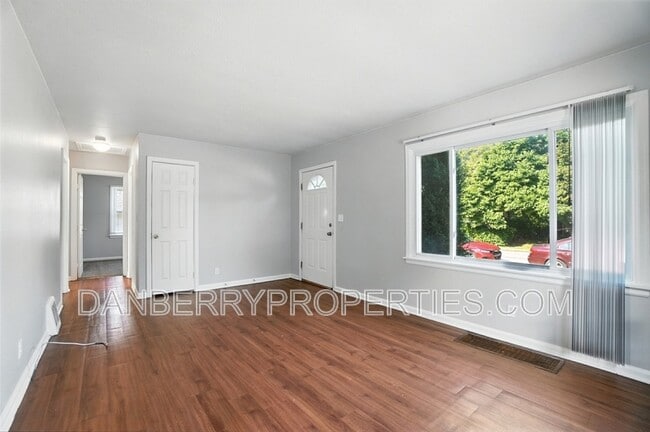 Photo - 1126 Searles Rd