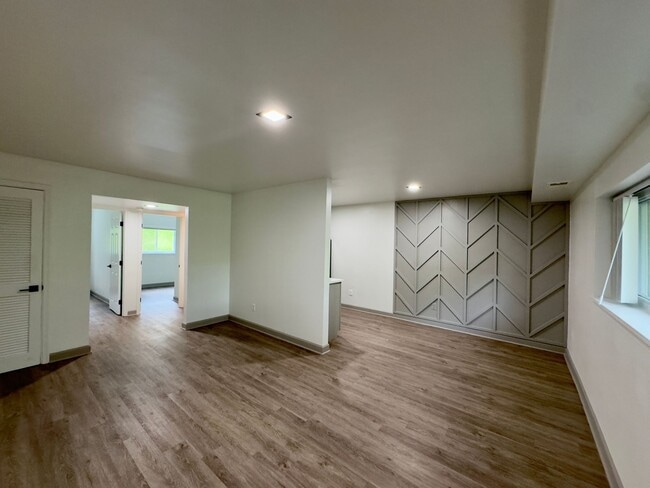 Photo - 3500 Beech Ave