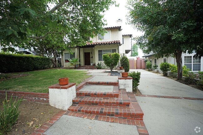 Building Photo - 1206 Valencia Way Rental