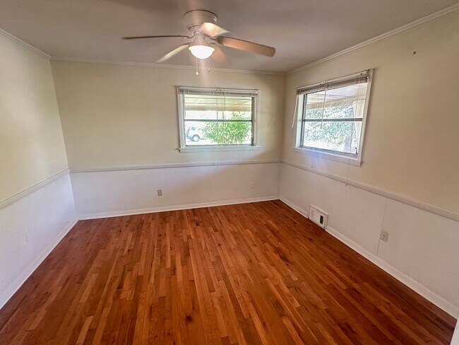 Photo - Glencrest 135 Unit Glencrest Front