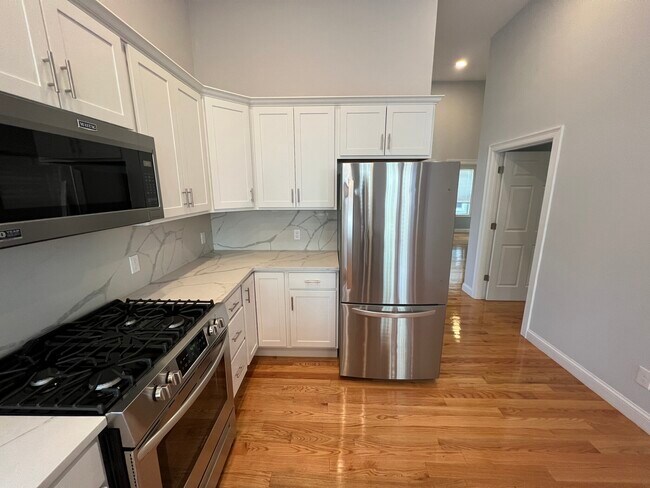 Photo - 126 Cross St