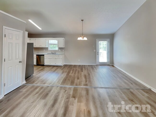 Photo - 676 Eagles Nest Cir