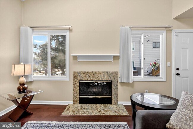 Photo - 406 Margit Ct Unidad 182