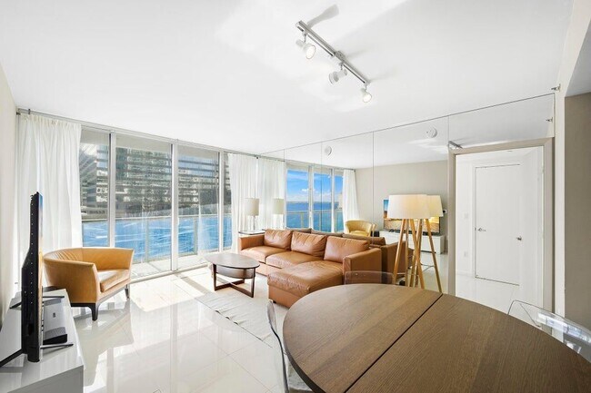 Photo - 495 Brickell Ave Unit 911