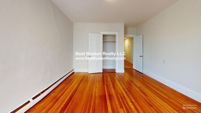 Photo - 16 R Warren Ave Unit 3