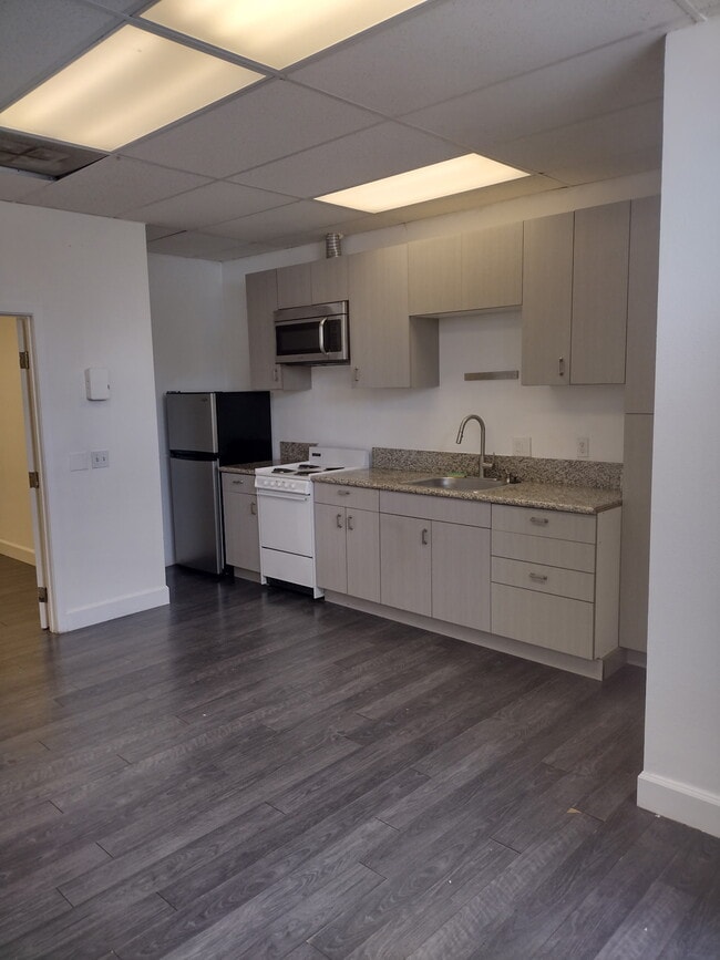 Photo - 7450 Girard Ave Unit 7442-A