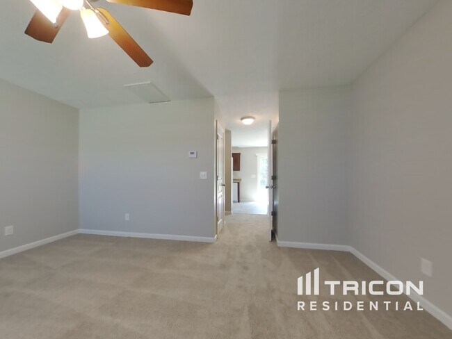 Photo - 704 Cottoncloud Dr