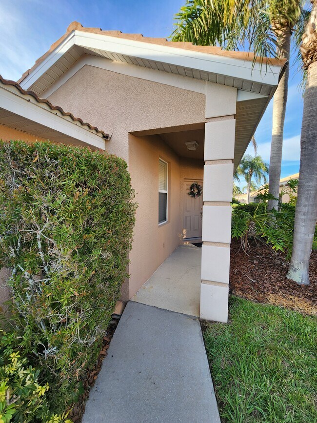 Front Walkway - 8323 Eagle Isles Pl