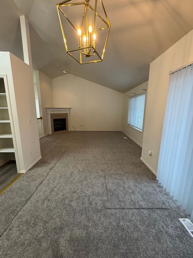 Photo - 100 Burton St