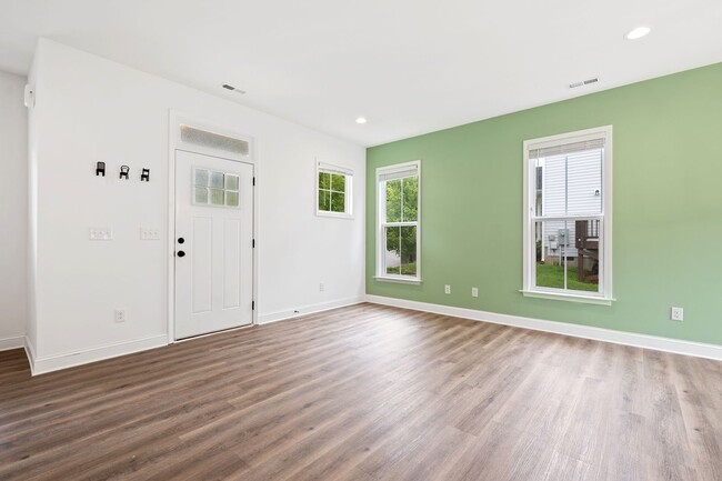 Photo - 3 Bed 2.5 Bath Modern Retreat - Internet I... Casa