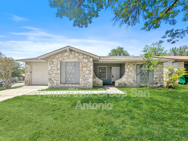 Photo - 439 Bridgit Dr House