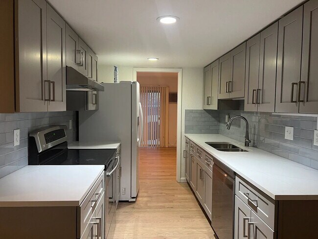 Photo - 3160 Eastwood Ct