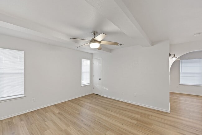 Photo - 1106 Stonehaven Blvd Unit Apt.2