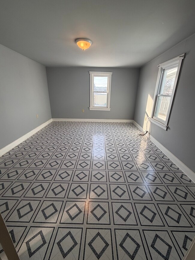 Photo - 745 Fairground Ave