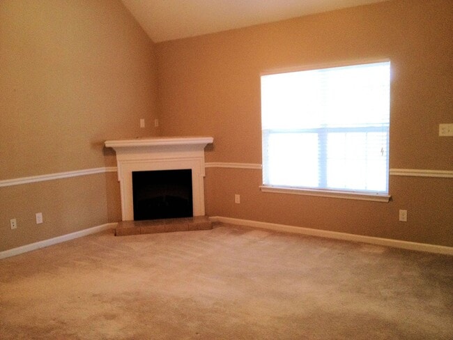 Photo - Freshly repainted, Cul-de-sac home close to Ft. Gordon Gate 6