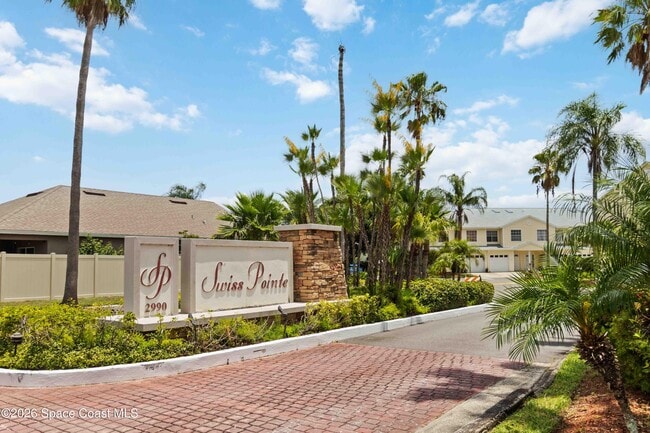 Photo - 1070 Swiss Pointe Ln