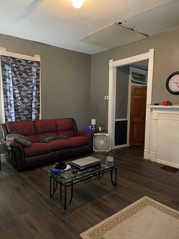 Photo - 200 Oaklawn St