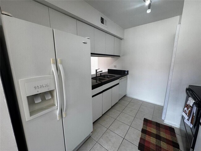 Photo - 334 SW 86th Ave Unit 206