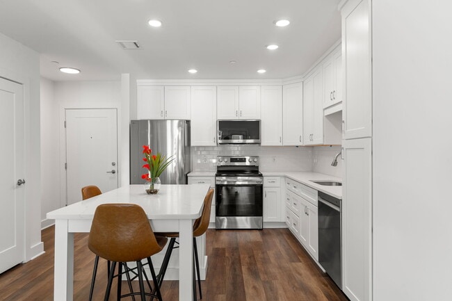 Building Photo - Middleborough Station