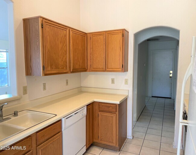 Photo - 8811 N 5th St