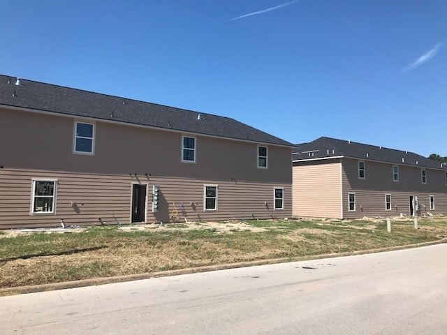 Vista del hotel desde la calle - Avenue Townhomes