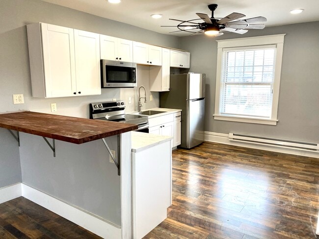 Building Photo - 605 Beechwood Ave Unit B