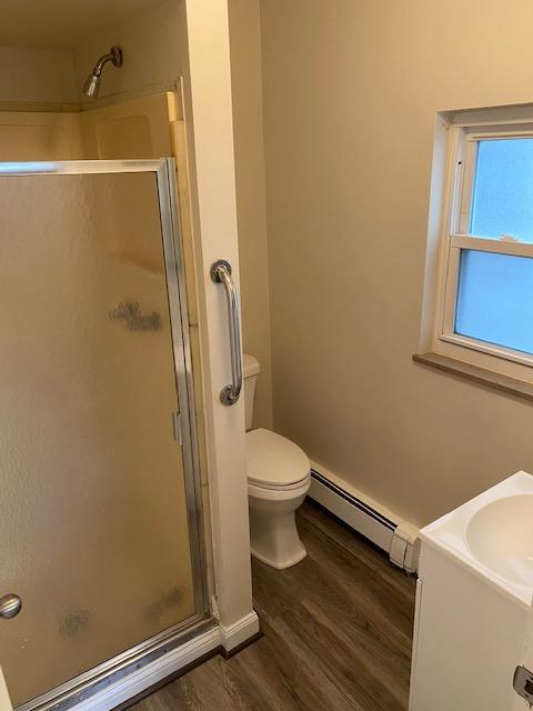 Photo - 422 6th Ave