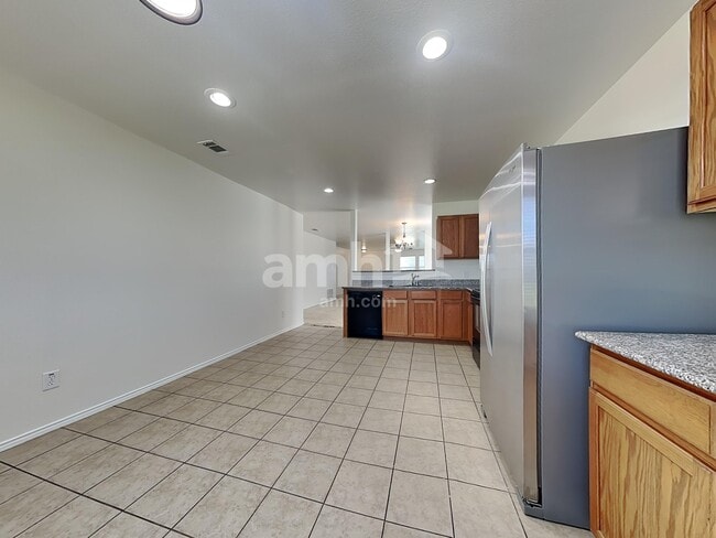 Photo - 63 Lantana Dr